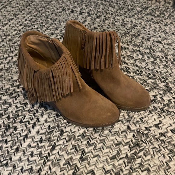 Lucky Brand fringe booties - Picture 1 of 10